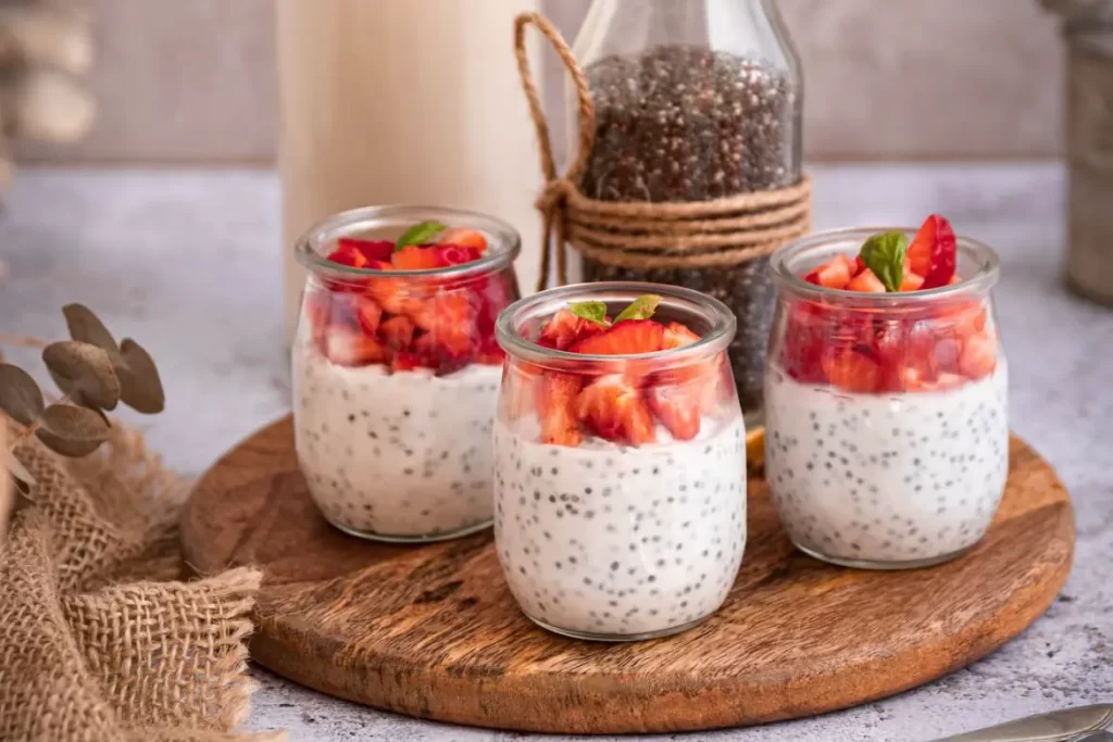 receita-de-pudim-de-chia com morango